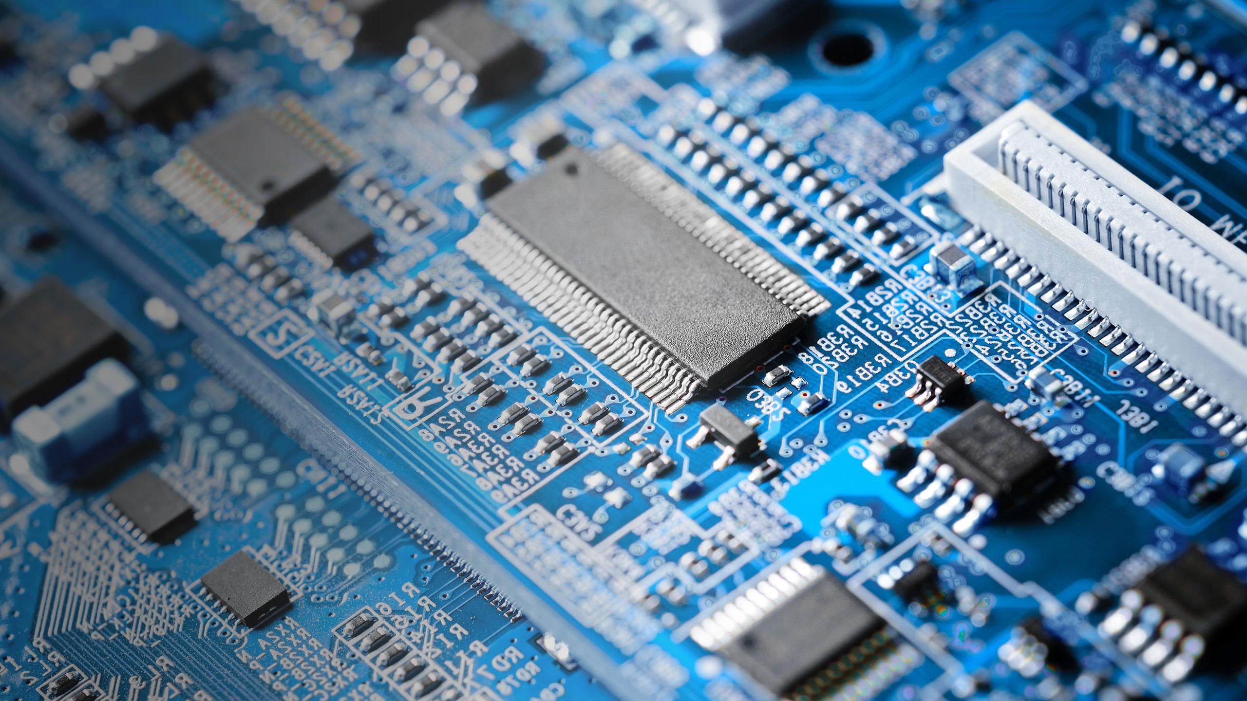 Exail header in stock modulator bias controllers