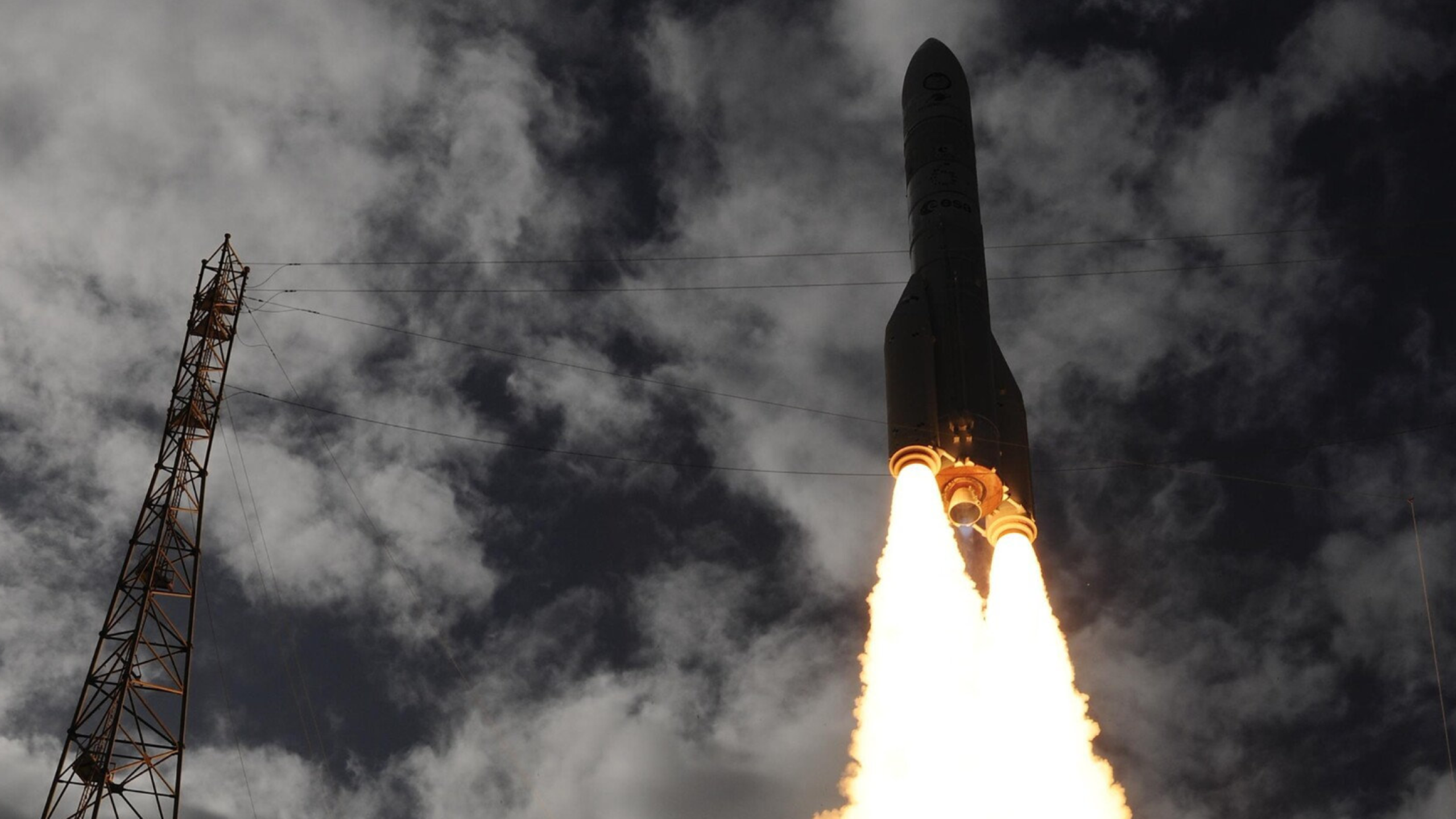 Exail header inertial naivgation for launch vehicles