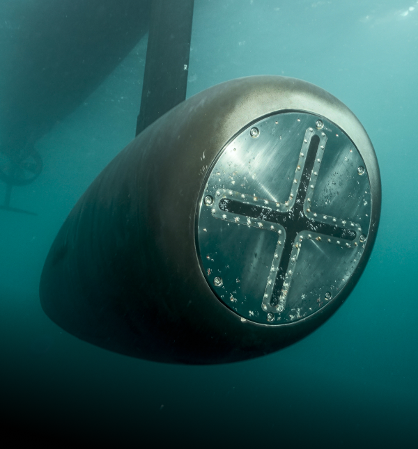 Img early detection of underwater hazards for safer operations