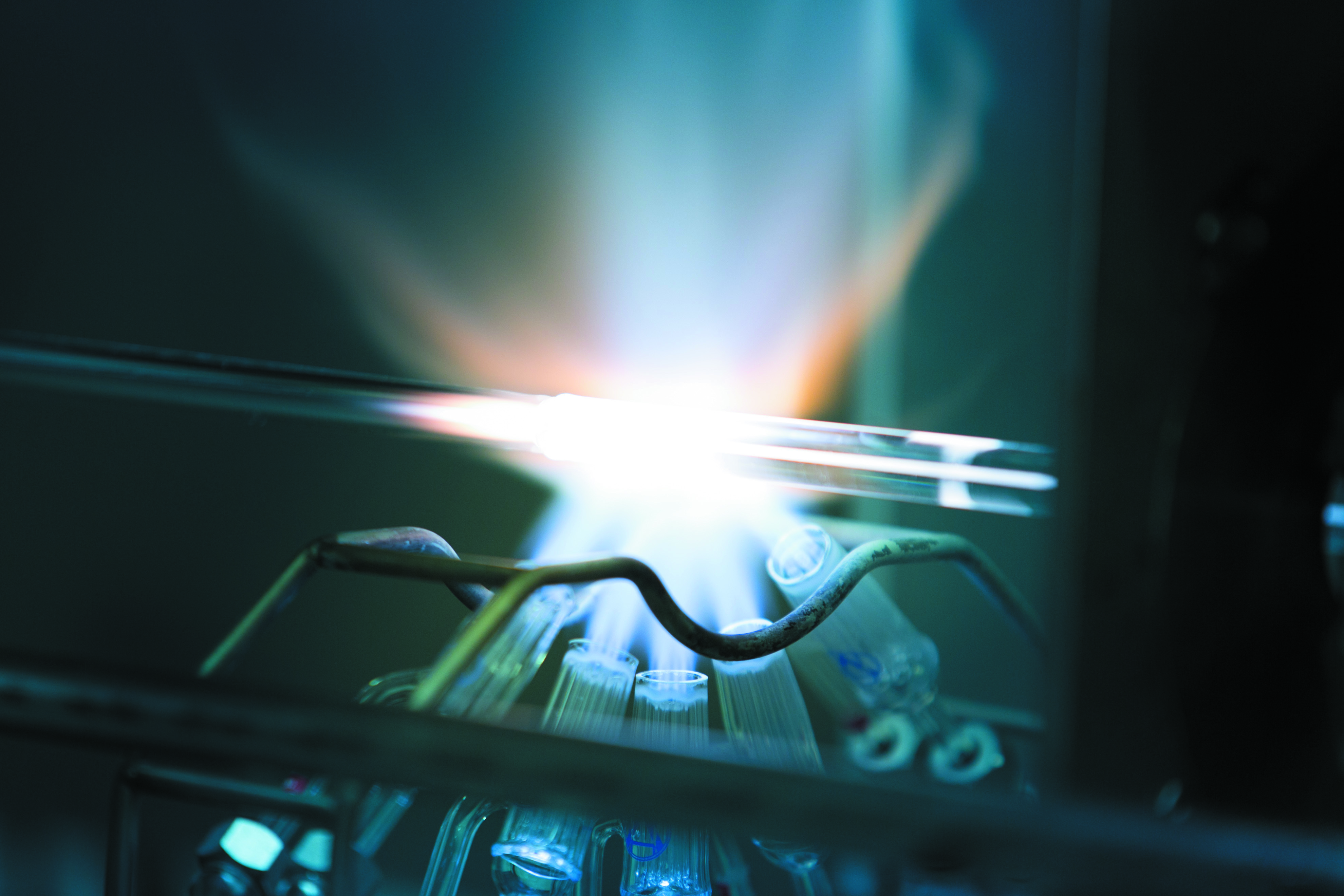 Exail fiber laser cavity